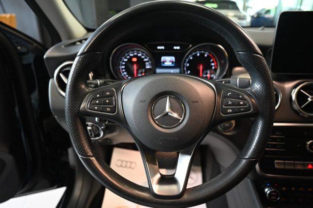 MERCEDES-BENZ GLA 180 SPORT AUTO NAVI TEL CAM 18"CRUISE PELLE/TESS.FULL!