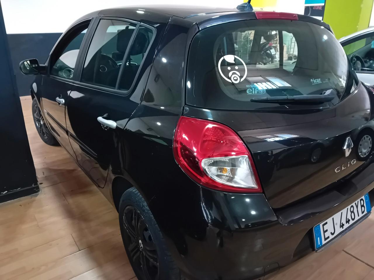 Renault Clio 1.2 16V 5 porte Dynamique