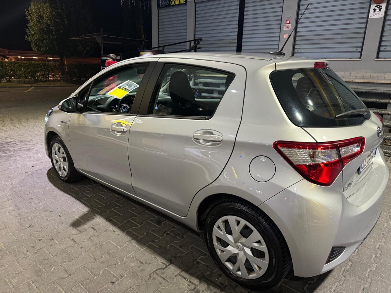 Toyota Yaris HIBRID 1.5 5 porte Active