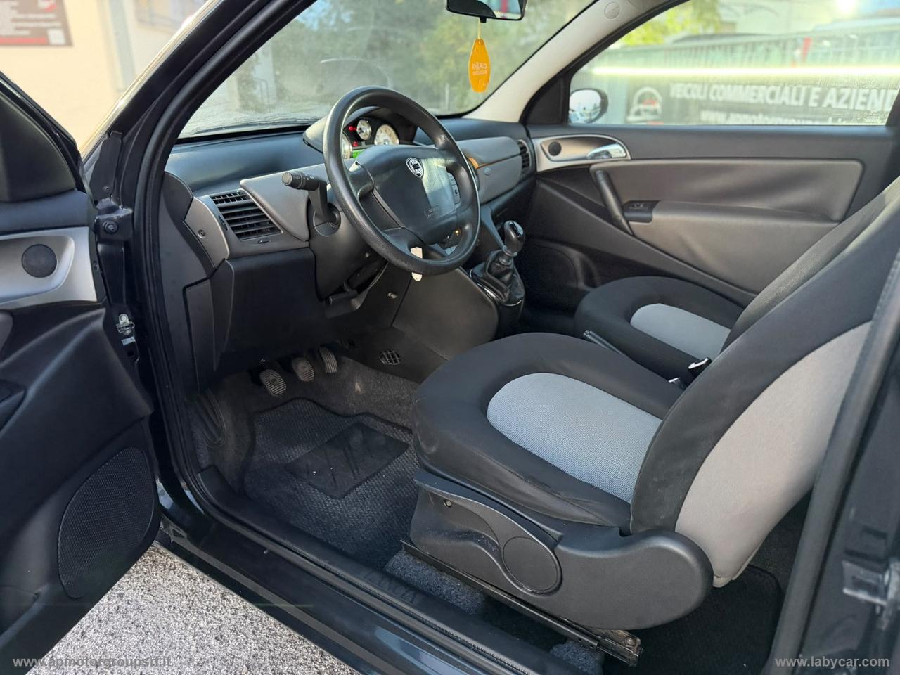 LANCIA Ypsilon 1.2 Argento