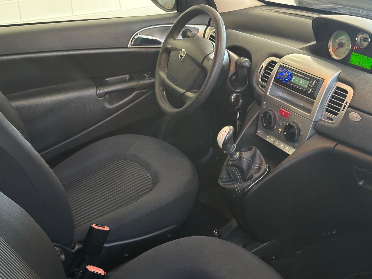 Lancia Ypsilon 1.2 Oro