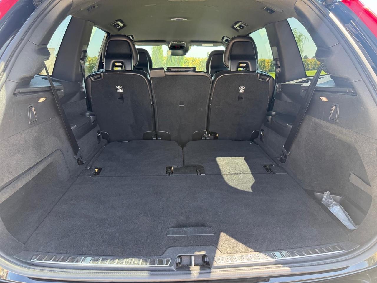 Volvo XC90 D5 AWD R-DESIGN 7 posti