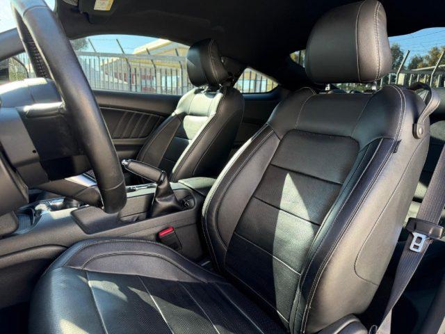 FORD Mustang 2.3 ECOBOOST 317CV CERCHI 20" RERTOCAMERA SEDILI