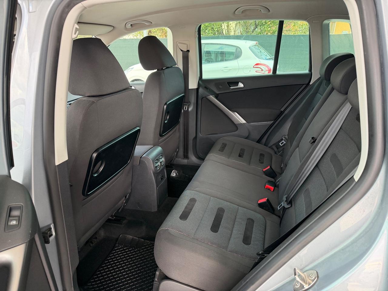 Volkswagen Tiguan 2.0 16V TDI DPF tiptronic Sport & Style (18°)