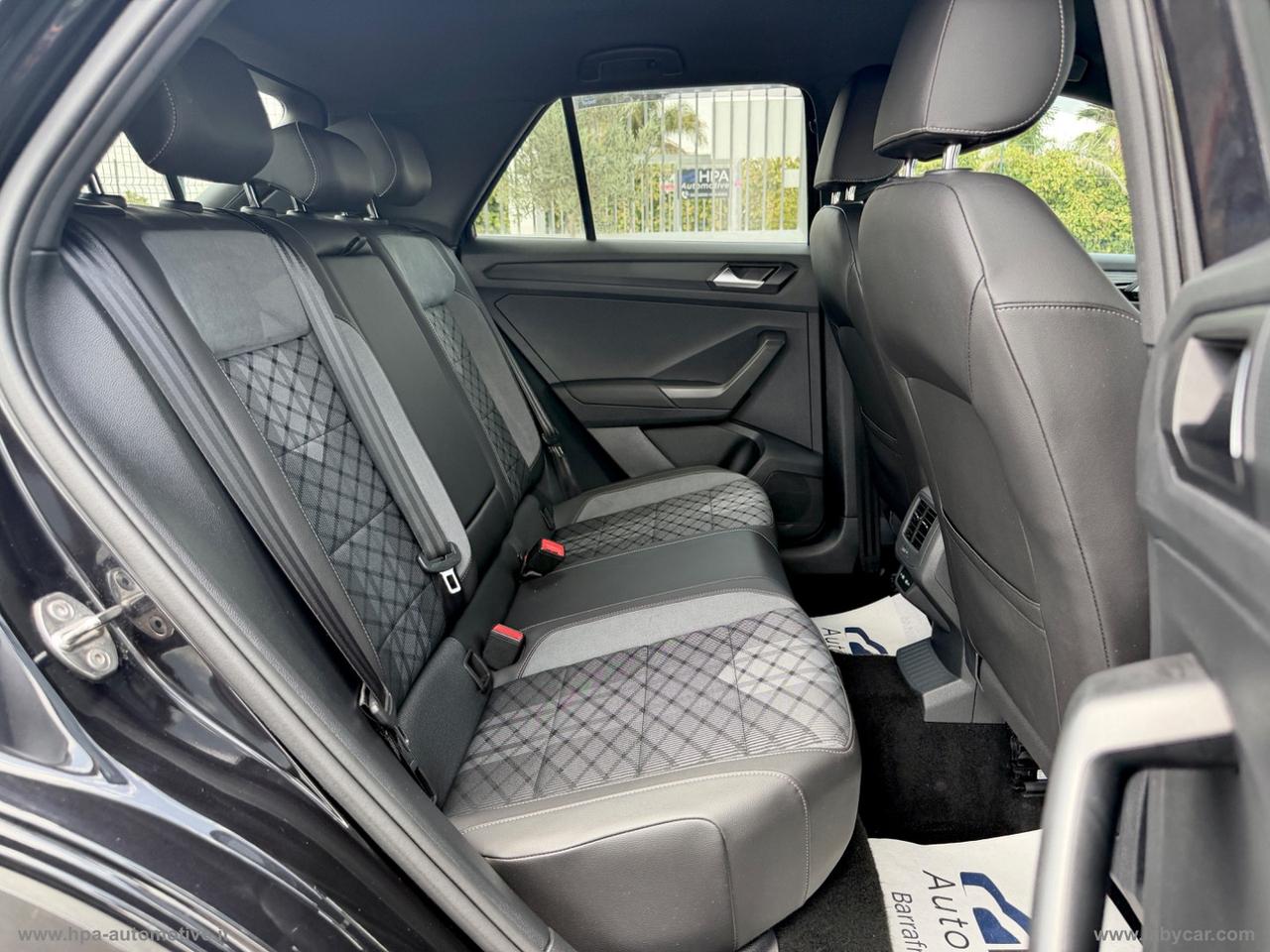 VOLKSWAGEN T-Roc 2.0TDI R-LINE Full Led Navi Pelle Iq-Light Matrix