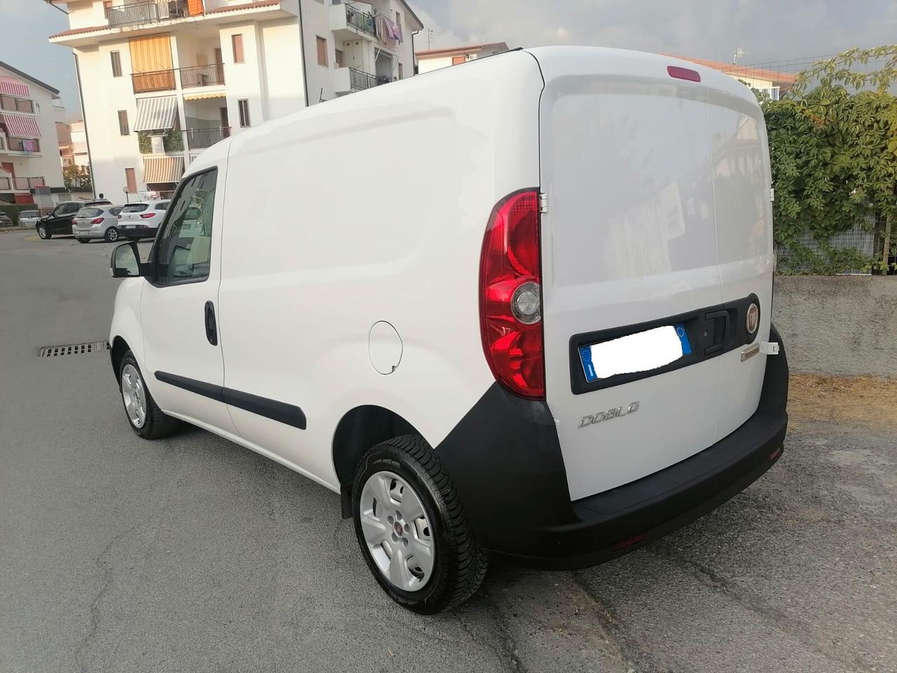 Fiat Doblò 1.6 Mjt - 3 posti - 2021