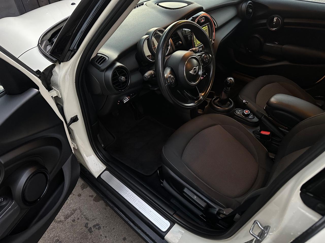 Mini 1.5 Cooper D Business XL