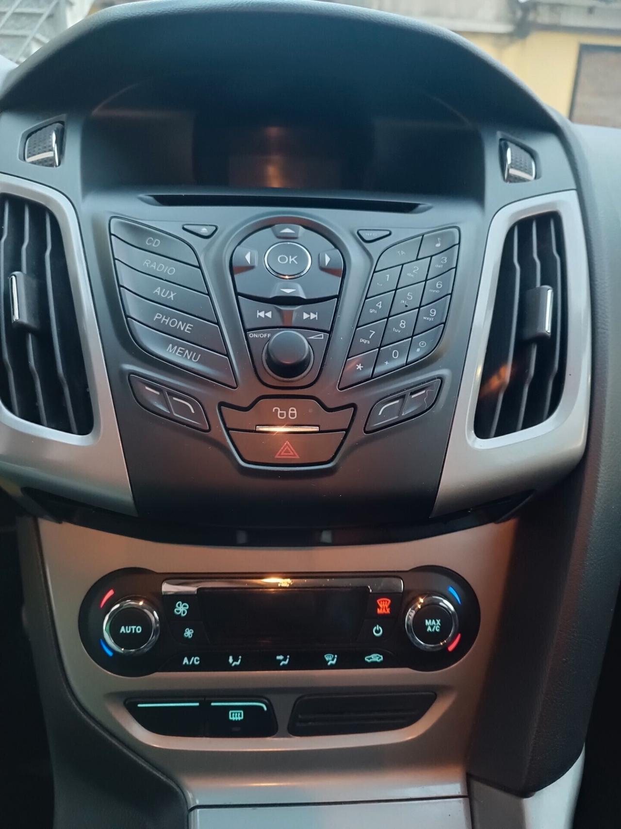 Ford Focus 1.6 120 CV GPL SW Titanium