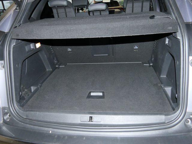 PEUGEOT 3008 PureTech Turbo 130 S&S EAT8 Allure Pack