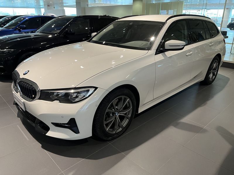 BMW Serie 3 320d Touring mhev 48V xdrive Sport auto