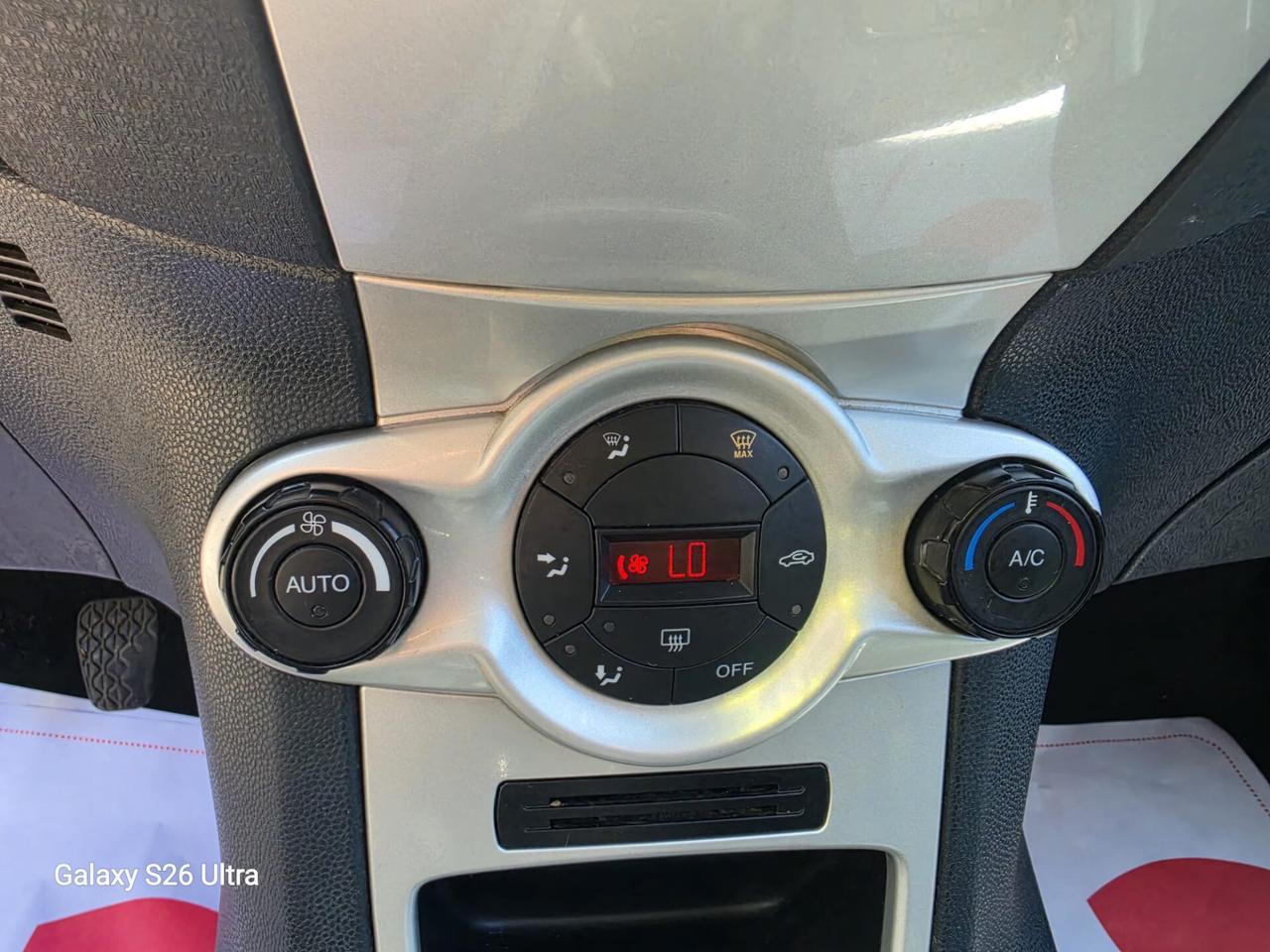 Ford Fiesta 1.4 TDCi DIESEL TITANIUM - ANNO 05/2012 - NEOPATENTATO