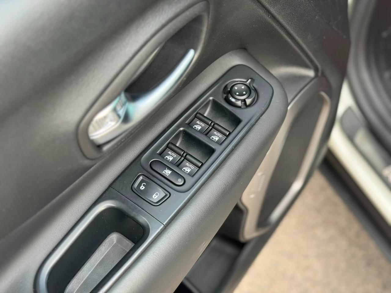 Jeep Renegade 1.6 Mjt DDCT 120 CV S