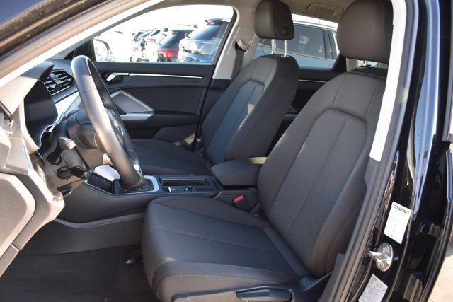 AUDI Q3 35 TDI S tronic Business *Telecamera, Navi, LED*