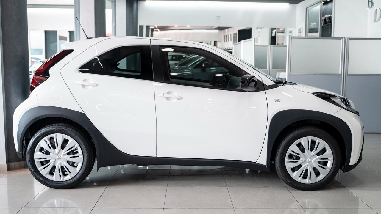 Toyota Aygo X 1.0 VVT-i 72CV 5 PORTE CARPLAY FULL OPTIONAL