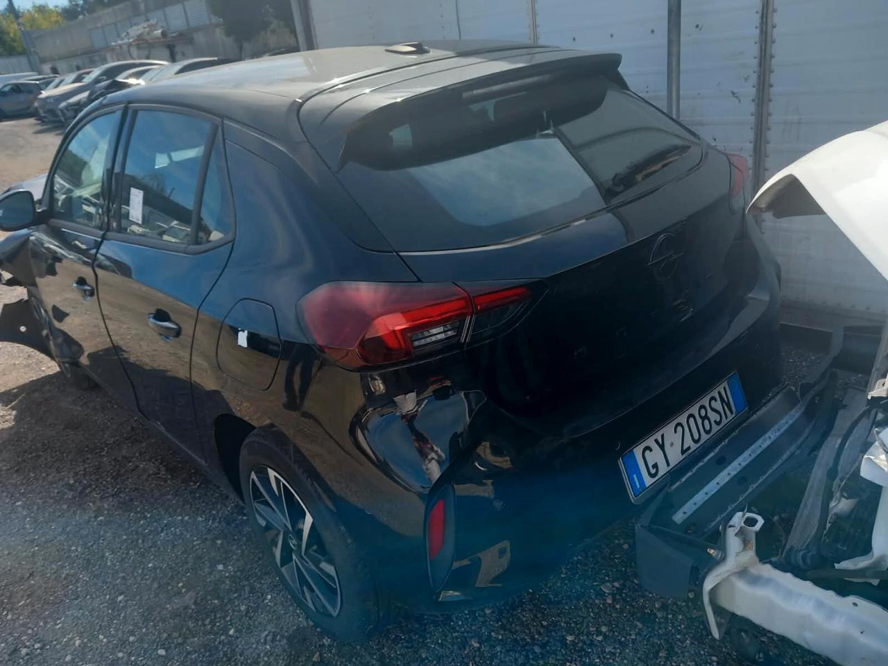 Opel Corsa 1.2 100 CV GS incidentato