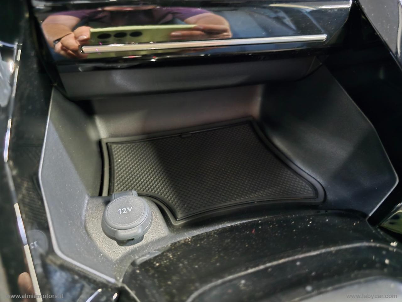 PEUGEOT 2008 Hybrid 136 e-DCS6 Allure