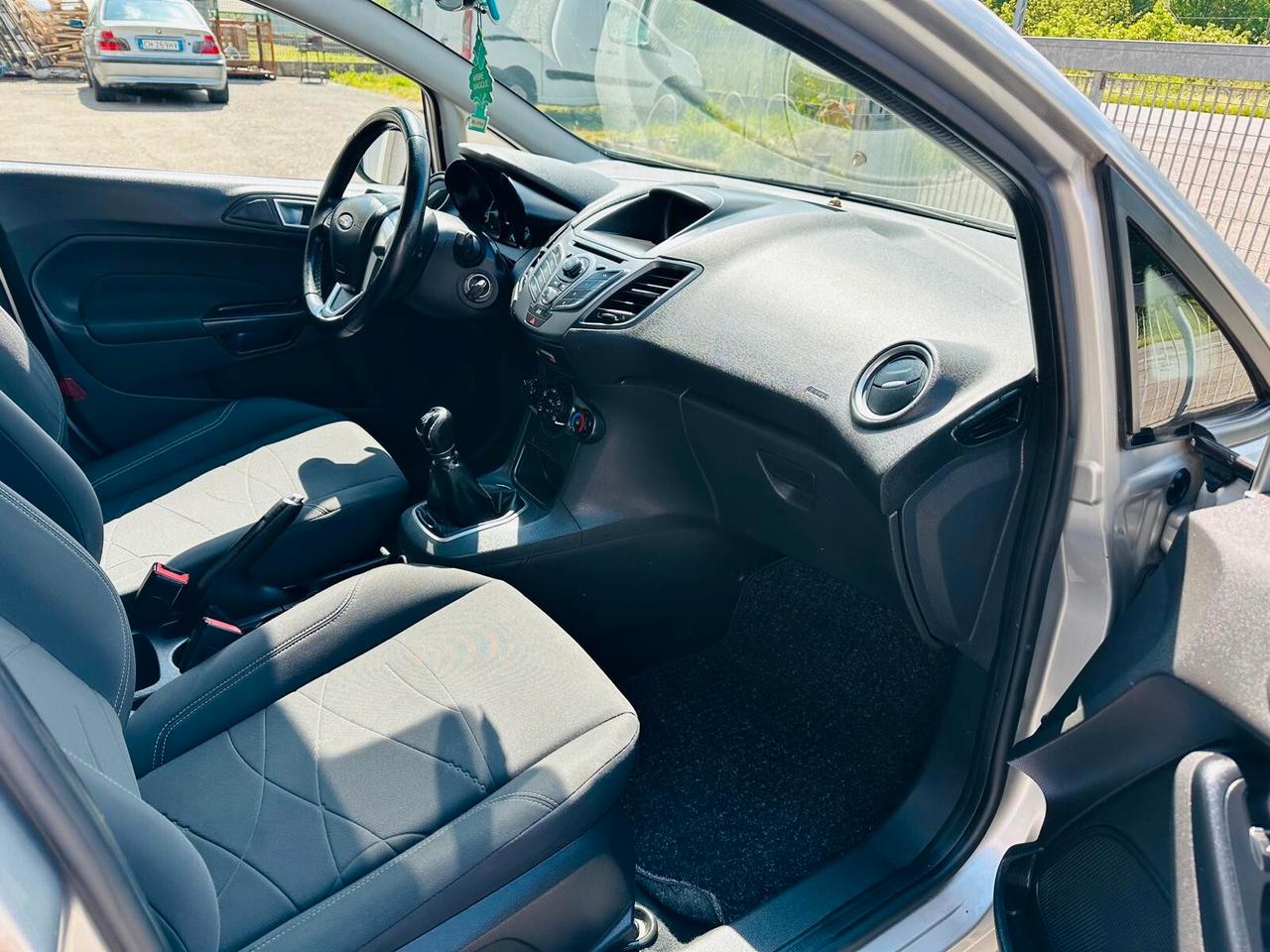 Ford Fiesta 1.4 3 porte Bz.- GPL Titanium