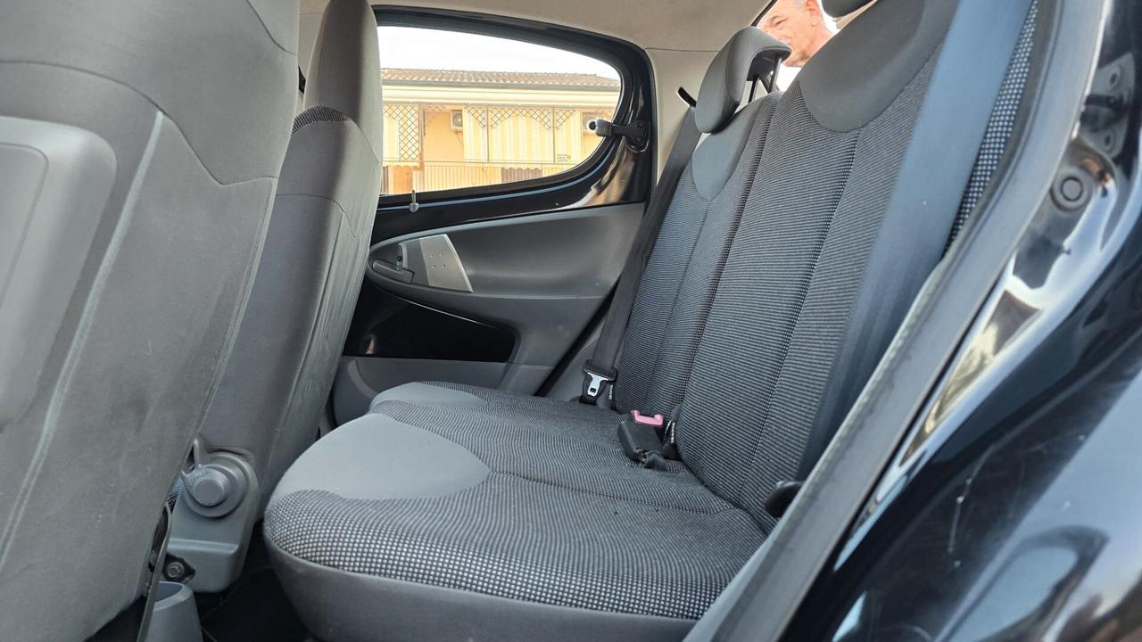 Peugeot 107 1.0 68CV 5p. Plaisir