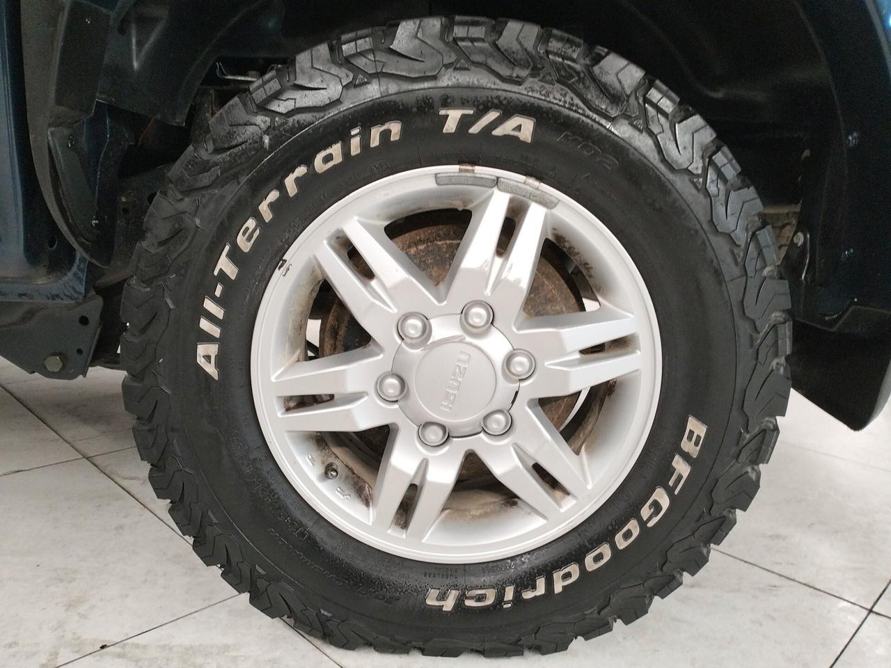 Isuzu D-Max 3.0 TD cat Crew Cab 4WD LS Aut. 4x4