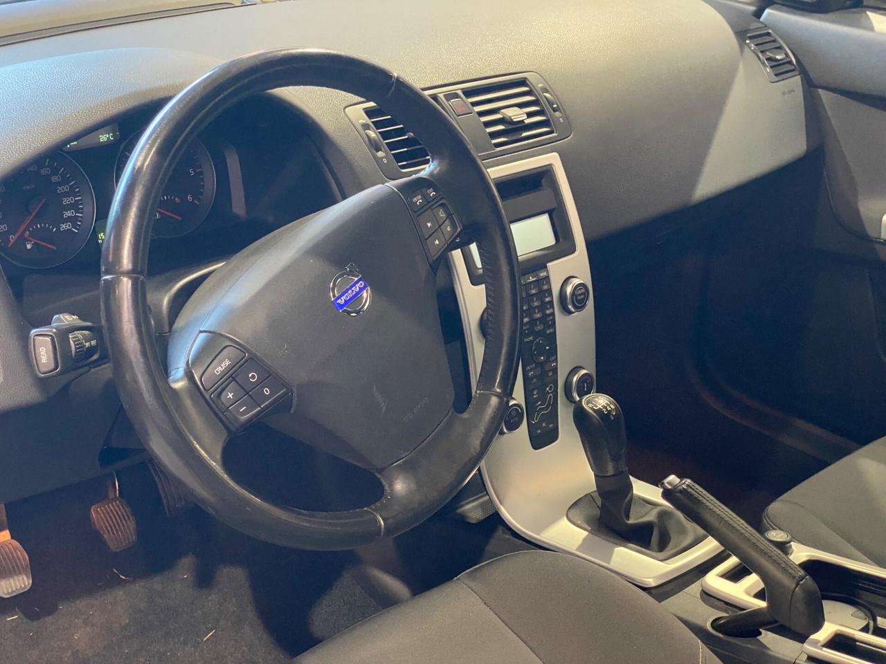 Volvo V50 1.6D 2012 • Spaziosa e sicura
