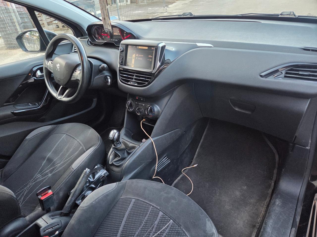 Peugeot 208 1.0 VTi 68 CV 5 porte