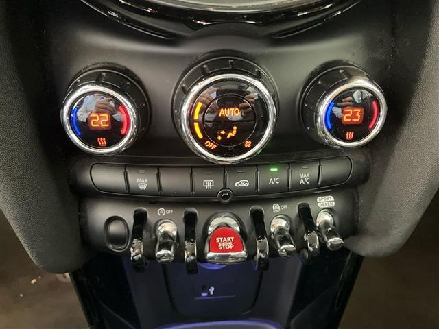 MINI Mini 5 Porte 1.5 Twin Power Turbo Cooper Essential