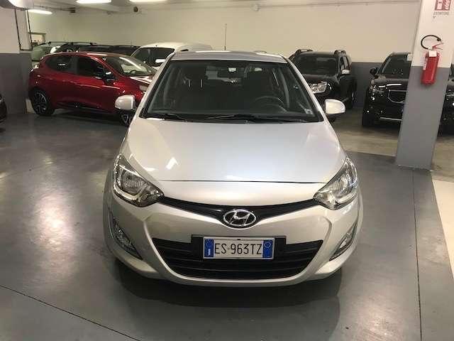Hyundai i20 i20 I 2012 5p 1.1 crdi Sound Edition
