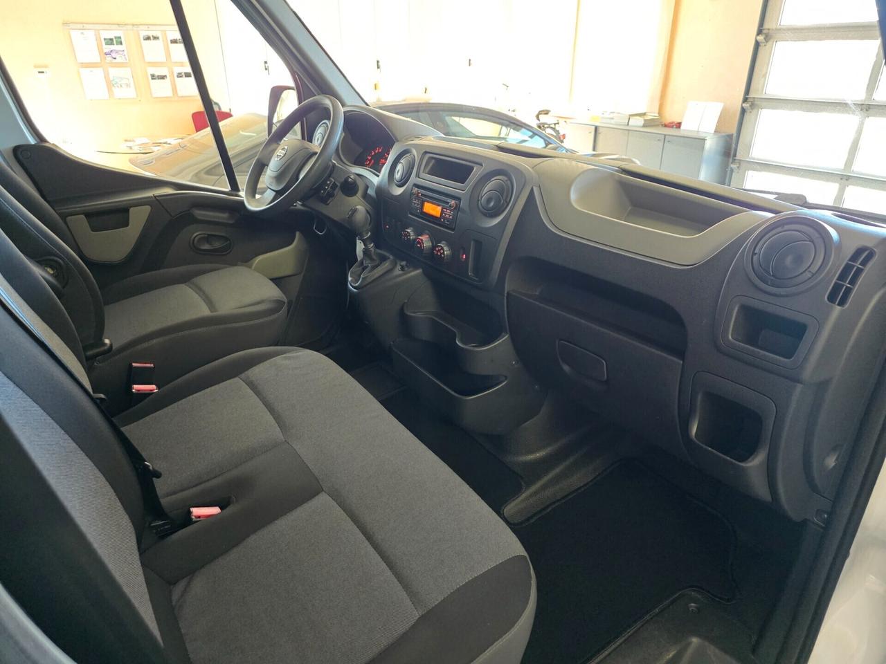 Nissan NV400 35 2.3 dCi PC-TN Furgone