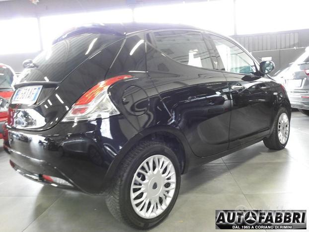LANCIA - Ypsilon - 1.2 69 CV 5 porte Elefantino