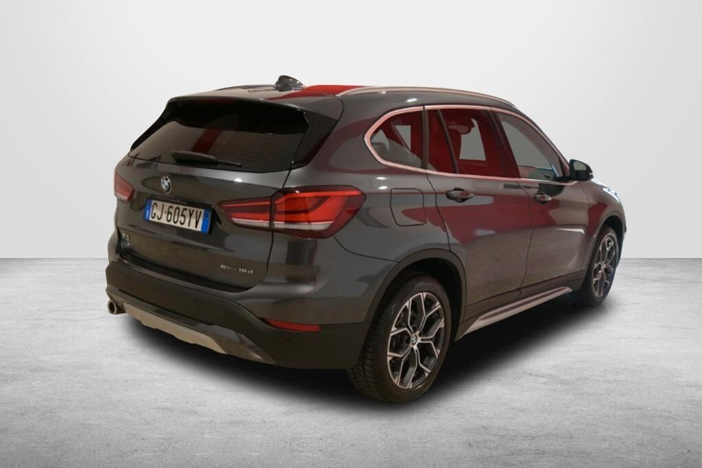 BMW X1 16D 115CV STEPTRONIC S-DRIVE XLINE PLUS ( FARI LED - PELLE - AMBIENT LIGHTS - CRUISE - NAVI - PARK ASSISTANT - TELECAMERA POST. - CERCHI 18 )