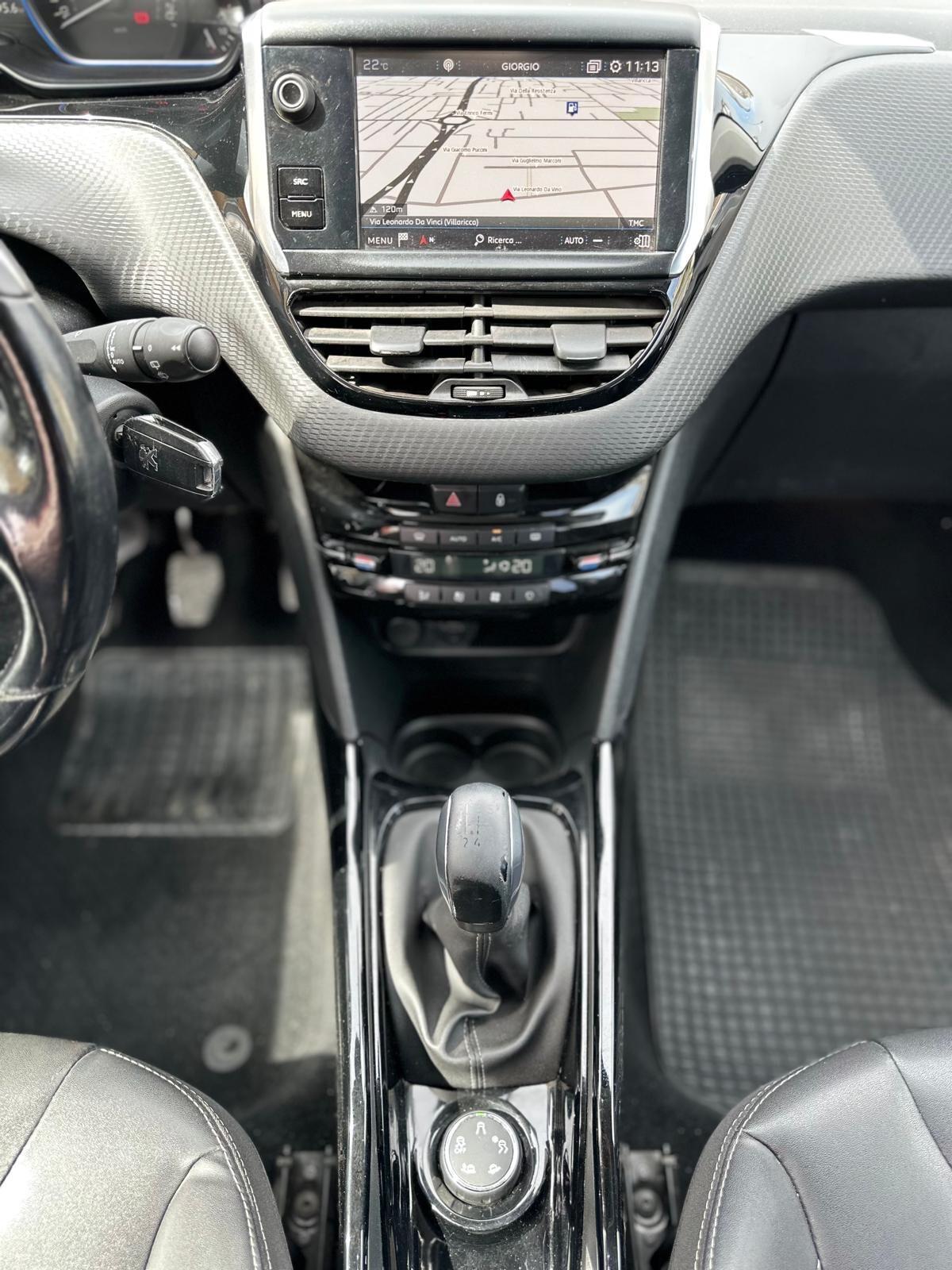 Peugeot 2008 BlueHDi 100 S&S Black Matt