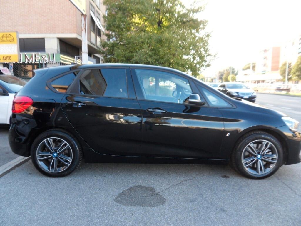 Bmw 2er Active Tourer 225xe iPerformance Business aut.