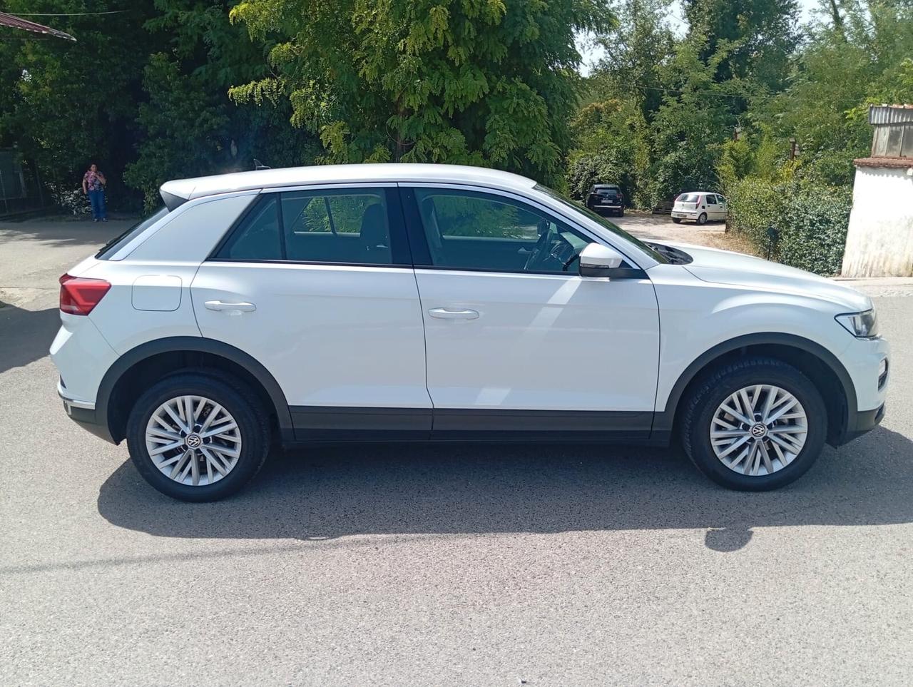 Volkswagen T-Roc 1.6 TDI SCR Business BlueMotion Technology