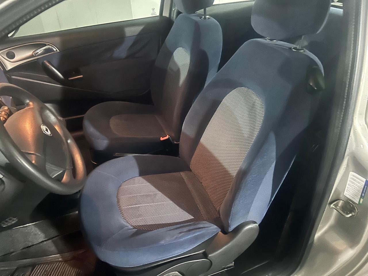 Lancia Ypsilon 1.2 16V Argento