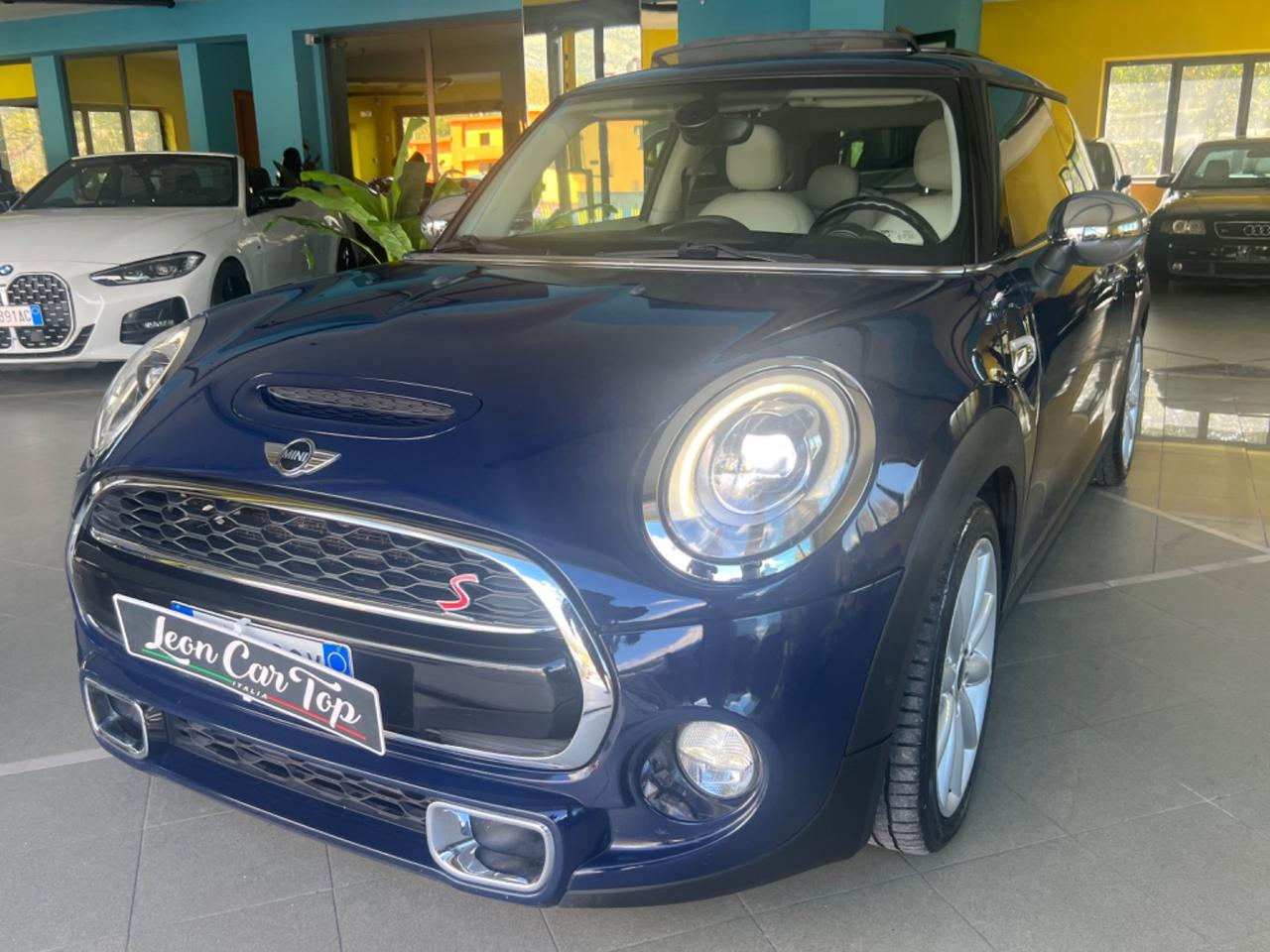 Mini 2.0 Cooper SD Boost automatico tetto full accetto permute e finanziamenti