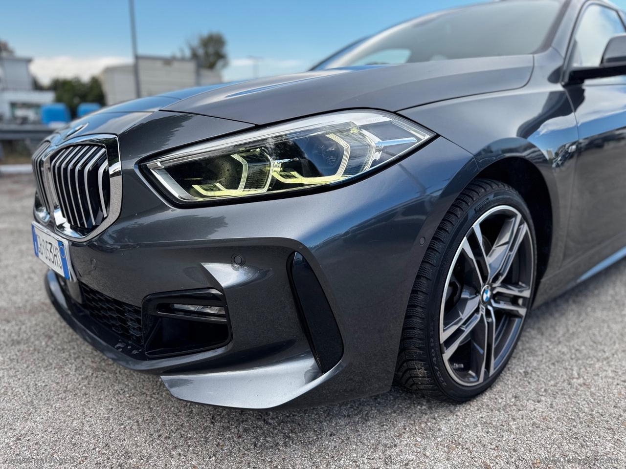 BMW 120d xDrive 5p. Msport