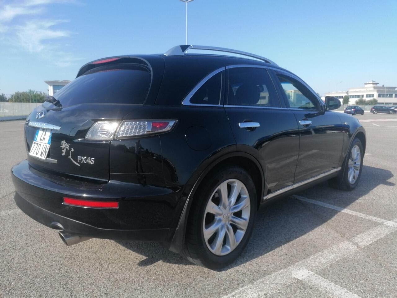 INFINITI FX 45-V8-320cv.-*EURO4*-NAVI-PELLE-XENON-