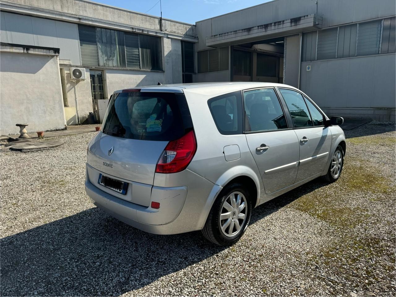 Renault Scenic Scénic 1.9 dCi/130CV Dynamique