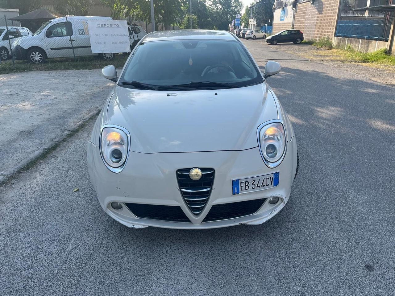 Alfa Romeo MiTo 1.3 JTDm-2 95 CV S&S Distinctive Sport Pack