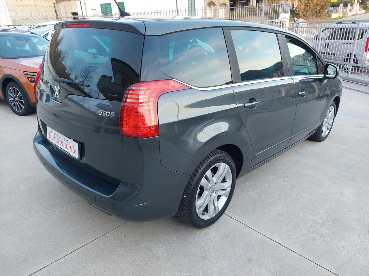 Peugeot 5008 1.6 HDi 110CV 80.000km 7posti