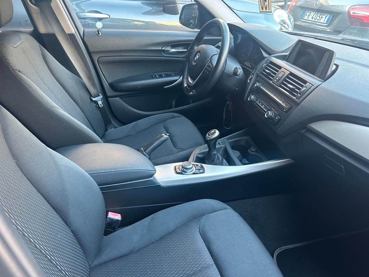 Bmw 116 116d 5p. Urban