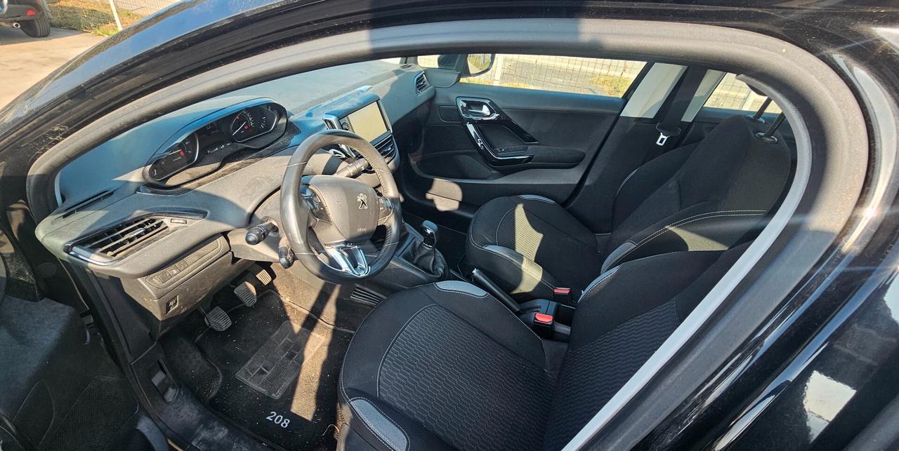 Peugeot 208 PureTech 82 5 porte Allure