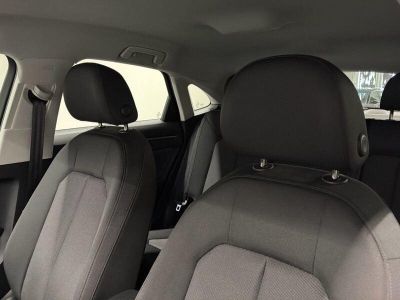 Audi Q3 Audi Sportback Business Plus 35 TFSI 110(150) kW(CV) S tronic