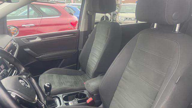 VOLKSWAGEN Touran 2.0 TDI 150cv Executive BlueMotion