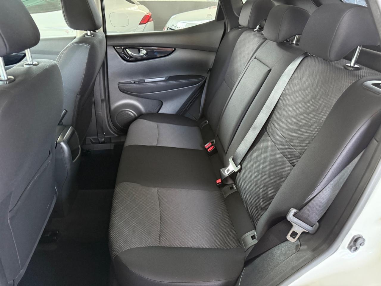 Nissan Qashqai 1.5 dCi N-Connecta