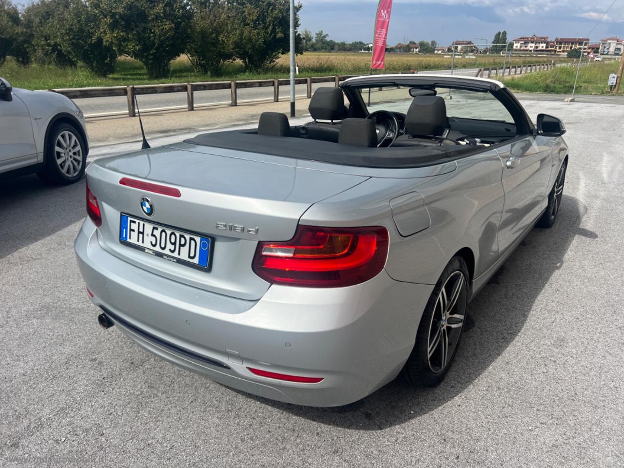 BMW 218d Cabrio Sport AUTOMATICO NAVI TAGLIANDI BMW