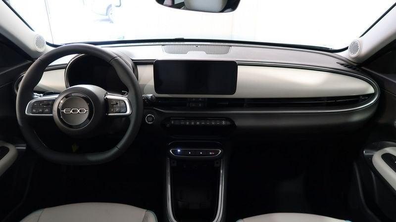 FIAT 600 1.2 Hybrid 145cv La Prima II