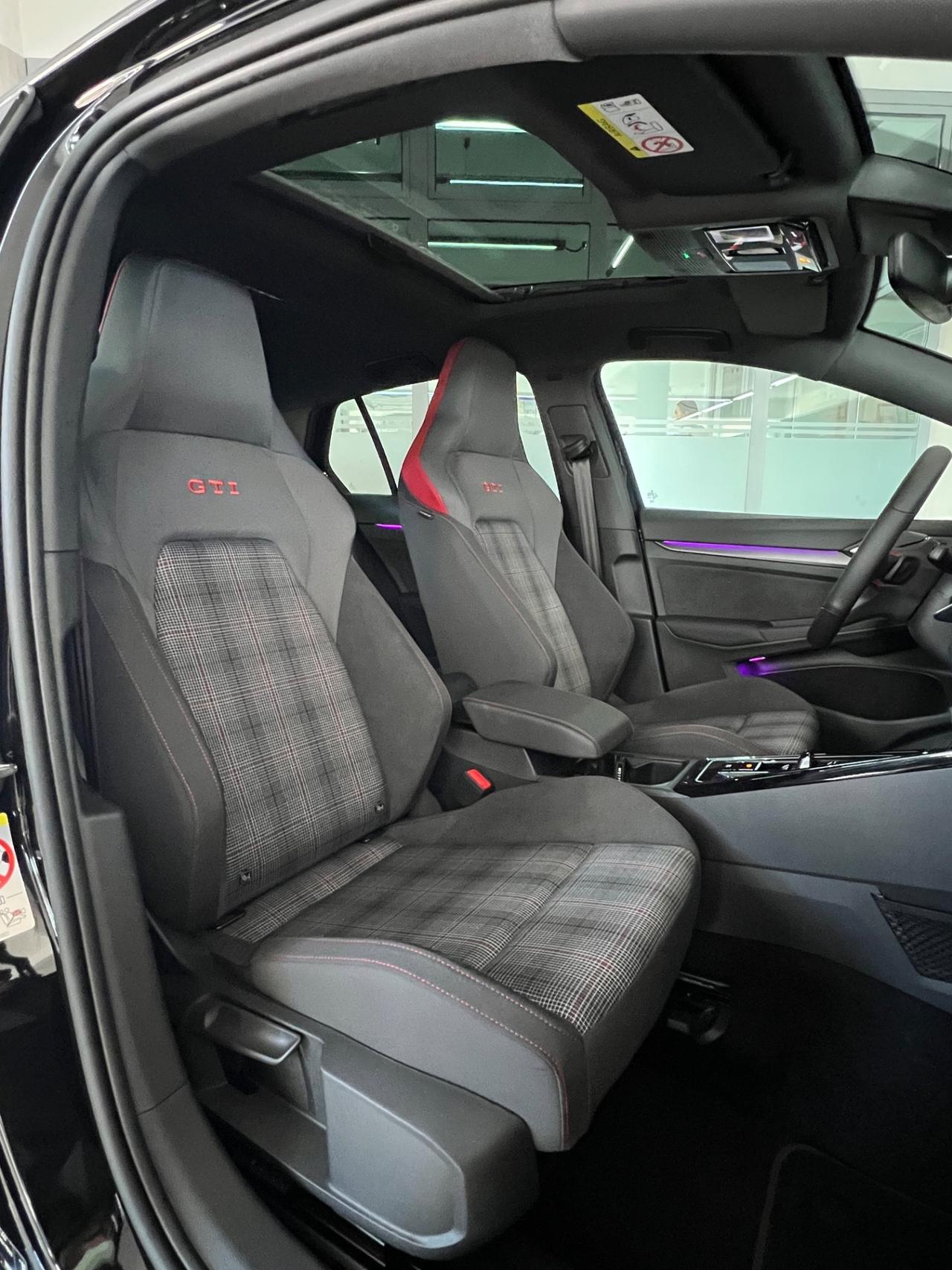 Volkswagen Golf 8.5 GTI 2.0 TSI