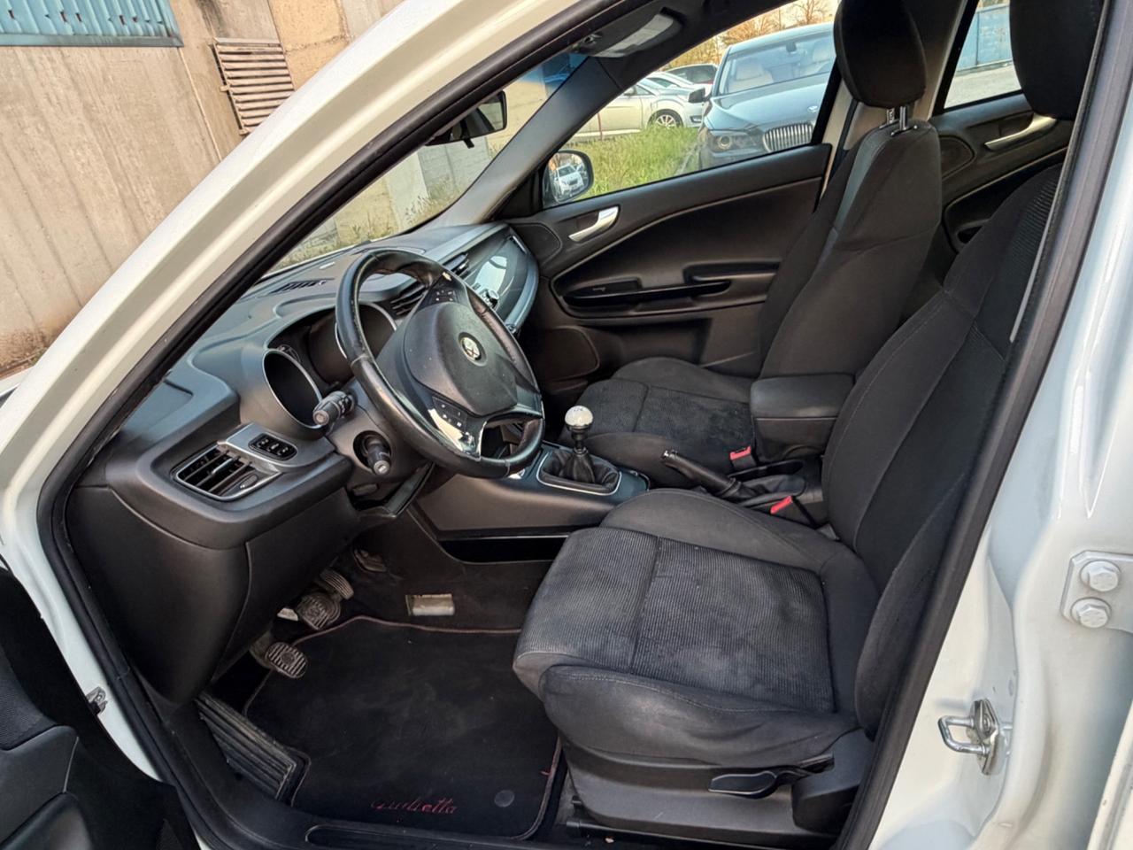 Alfa Romeo Giulietta 1.6 JTDm-2 105 CV Distinctive