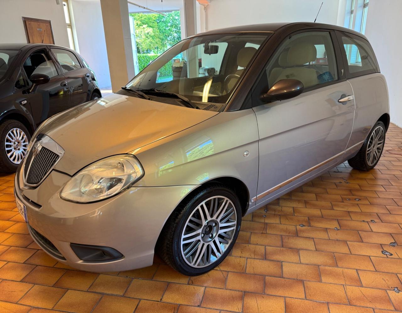 Lancia Ypsilon 1.2 Platino BENZINA OK NEOPATENTATI